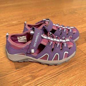 New Girl’s Merrell Sandals, size 12c